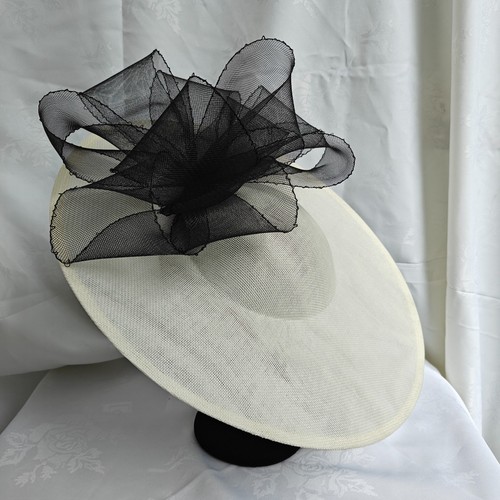 Ivory cream black wide brim - black,