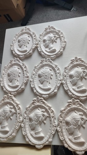 Unpainted ceramic girl - x, 3d