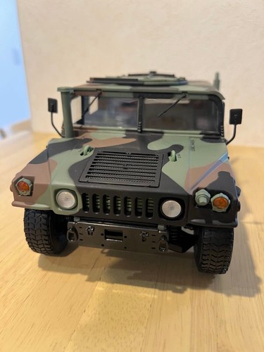 Military hummer comm - 1/18,