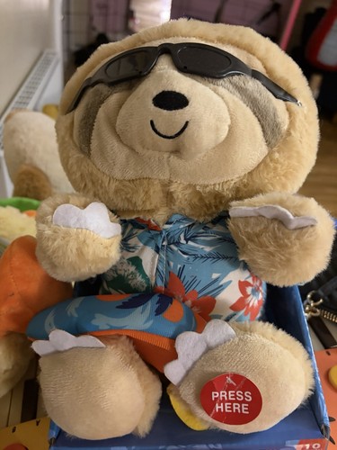 Surfin sloth moves - surfin,
