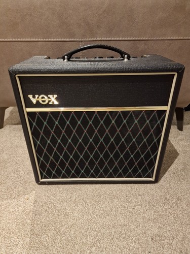 Vox pathfinder guitar - vox,
