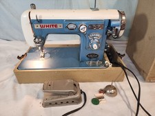 White, Vintage De Luxe Zigzag