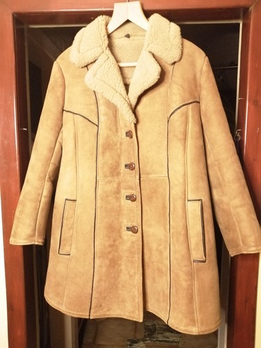 Vintage women sheepskin - women's, coat