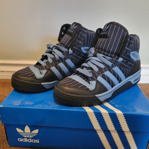Rare authentic adidas - rare, metro