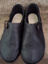 Ladies Clarks Un Structured Black Slip On Casual Shoes 'Un Loop Stride' UK 4