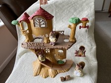 Sylvanian Families Adventure Treehouse Set with Squirrel Family VGC 