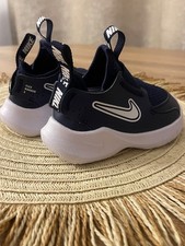 Nike flex run 3 trainers, size