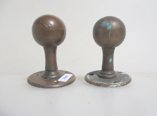 Antique bronze door - bronze,
