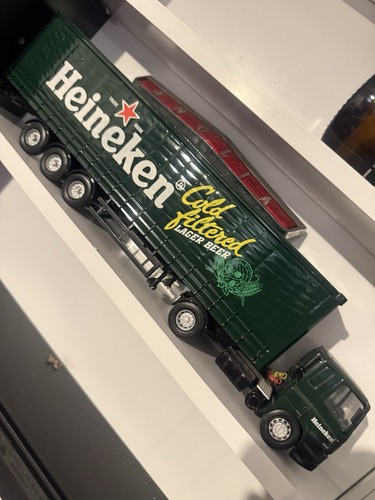 Corgi modern truck - corgi,