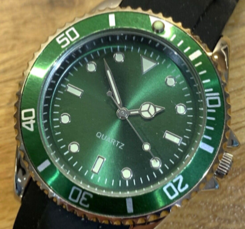 Green sterile dial - , divers