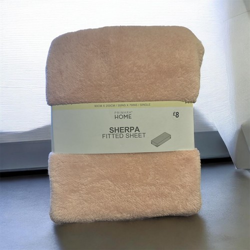 Primark bnwt single - single, fitted