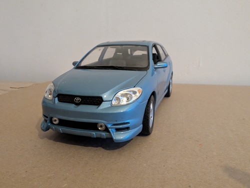 Road signature toyota matrix - toyota,