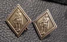 2 x Antique Scottish Highlanders Buttons with Back Pins