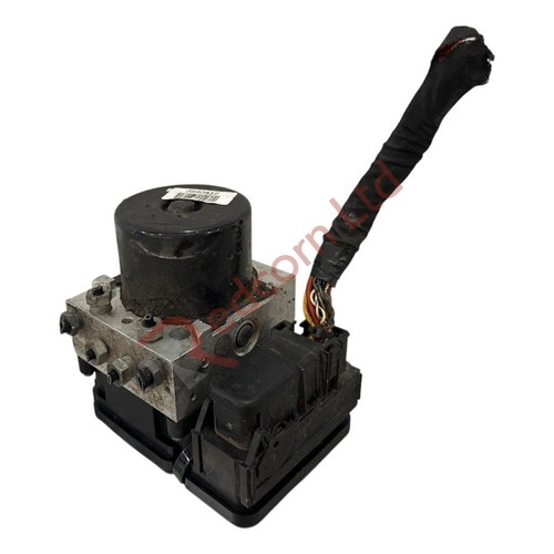 Volvo v40 2016 2019 abs - v40, pump