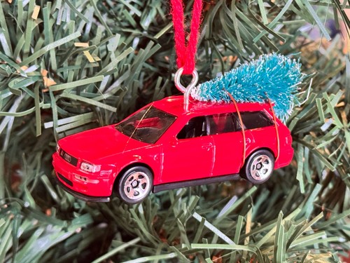 Hot wheels audi - rs2, avant