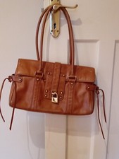 Tommy & Kate Leather Handbag Tan Top Handles pockets shoulder bag Padlock