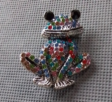Vintage style frog  brooch with stunning inset faux diamonds.