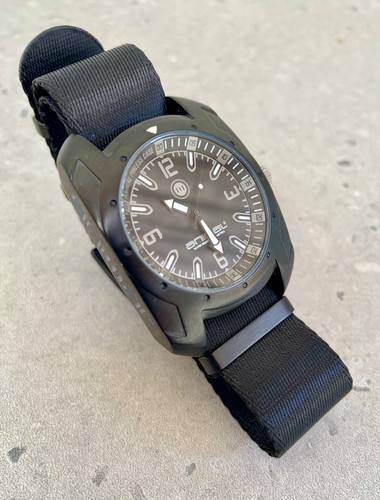 Animal watch offshore - watch,