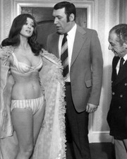 Carry On Girls [Valerie Leon /