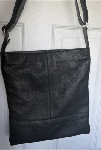 Osprey black leather cross