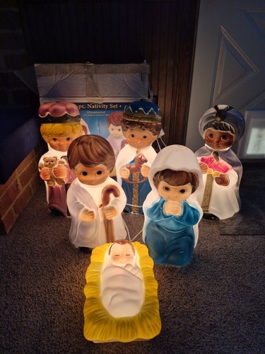 Vintage blow mold nativity - vintage,