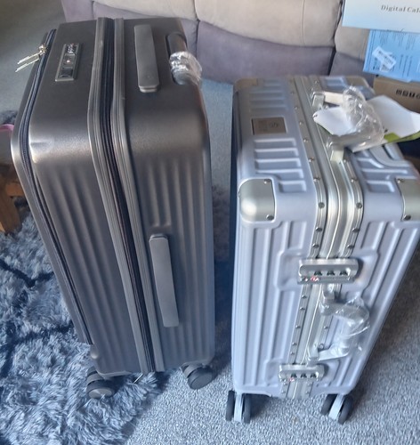 Suitcases 20in with - 2, wheels