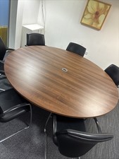 Wooden Circular Board Room