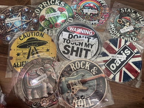 Job lot metal - of, signs