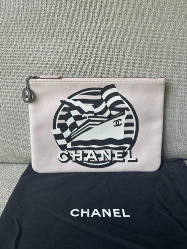 Chanel pausa clutch bag - la,