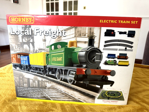 Hornby local freight - oo,