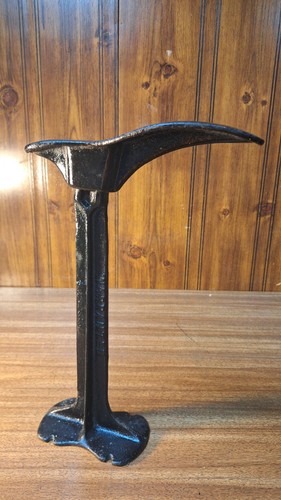 Vintage cast iron cobblers - iron,