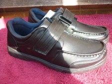Memphis One Black Shoes Size 7