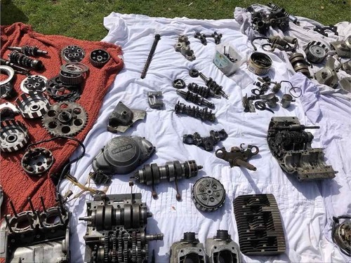 Suzuki gt250 engine - engine, parts