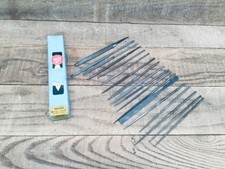 Vintage 18 Needle & Warding