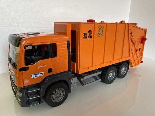 Bruder scale man tgs - 1:16,