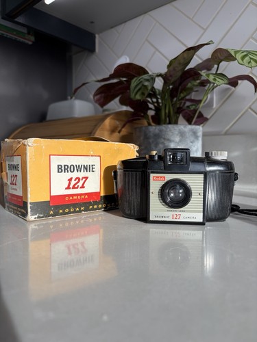 Kodak brownie 127 vintage box - kodak,