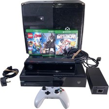 Boxed Microsoft Xbox One Console 500GB with Kinect Controller & 3 Games Bundle