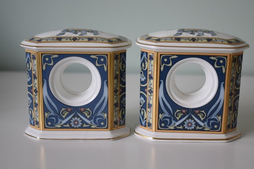 Wedgwood blue elephant bone - blue,