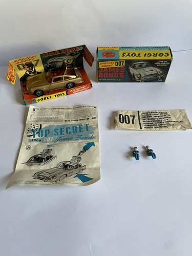 Corgi toys 261 - corgi, james
