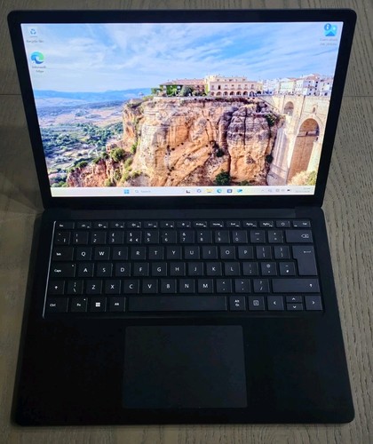 Microsoft surface laptop - surface,