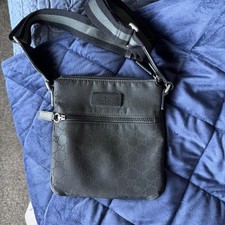 Gucci GG Supreme Messenger