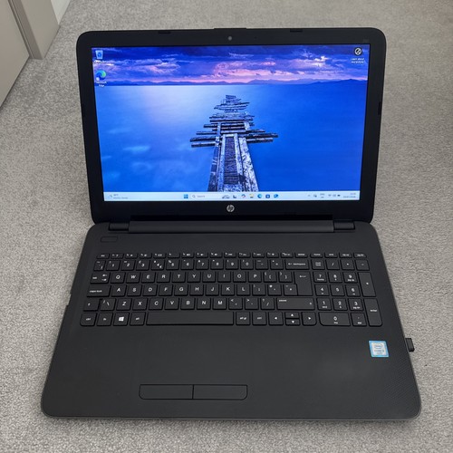 250 laptop intel - 15.6”,