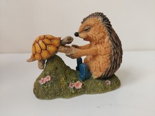 Hedgies Collectable Figures 91183 A Friend In Need Country Artists Handmade