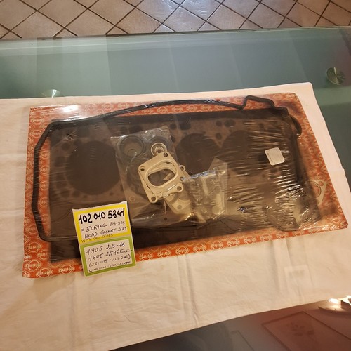 Mercedes 190e - , +