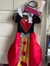 BNWT DISNEY QUEEN OF HEARTS
