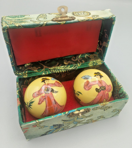 Chinese boxed vintage chime - boxed,
