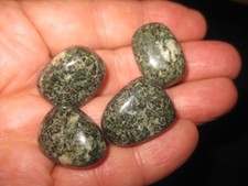 Stonehenge, tumbled stones 47g