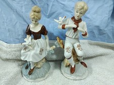 Vintage Figurine Of Colonial Style Couple Holding Birds 20 Cm Tall Sku J25