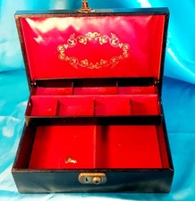 JEWELLERY BOX DESIGN PHILIPP