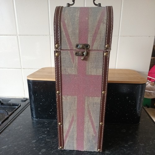 Vintage style single wooden - style,